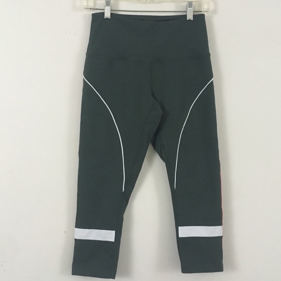 Zella Capri Leggings Athletic Workout Running Pant - Picture 4 of 8